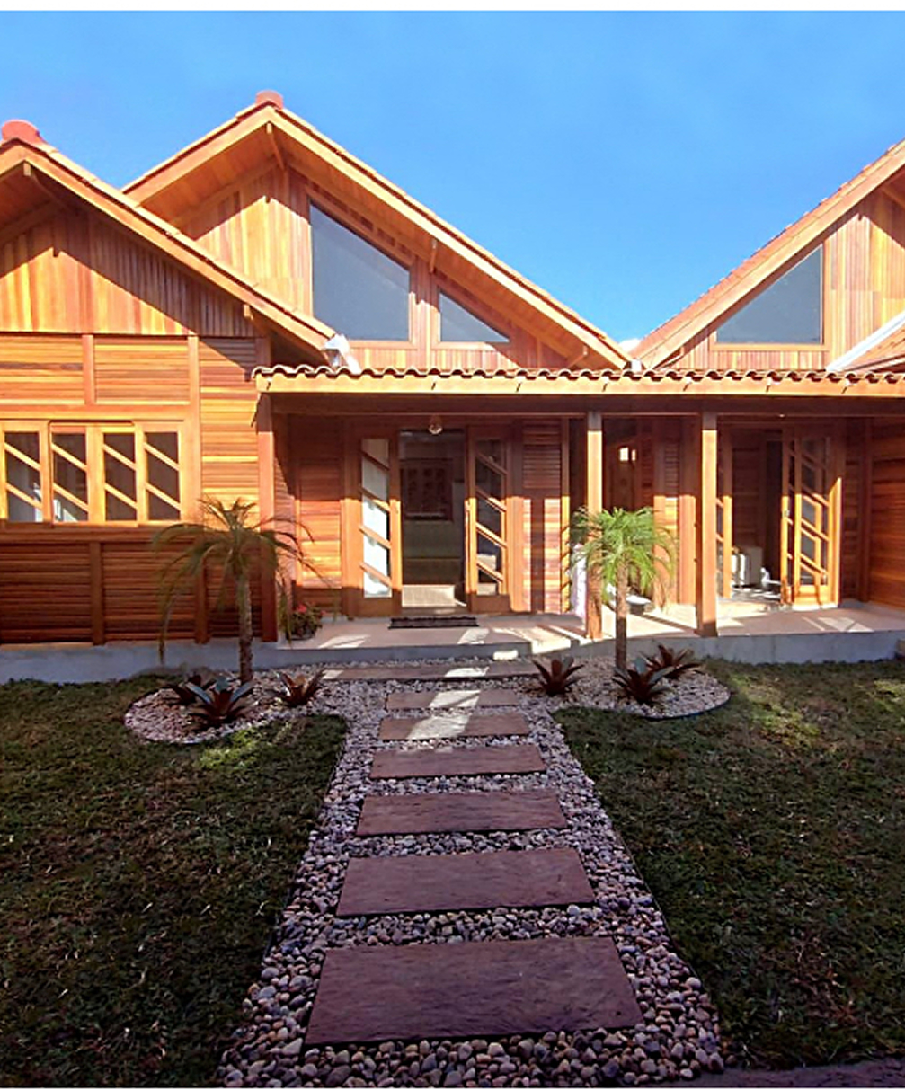 Casa em Madeira com Cobertura Cerâmica